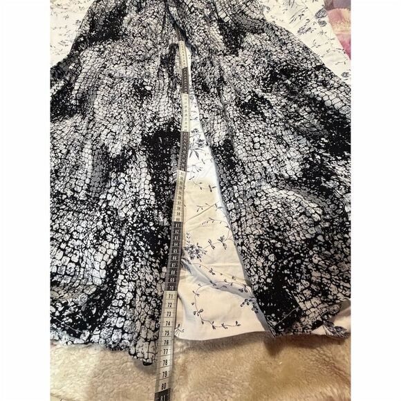 Solitaire Women's M Black Animal Print Dress Pants - Picture 3 of 7